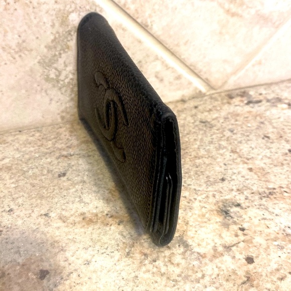 AUTHENTIC CHANEL KEY/CARD HOLDER EUC - Picture 3 of 8